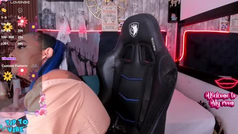 Miah online show from December 15, 12:28 pm