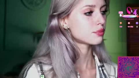 I am Nelly3 online show from September 13, 4:40 pm