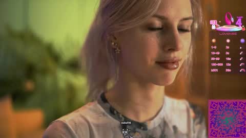 I am Nelly3 online show from September 17, 9:49 pm