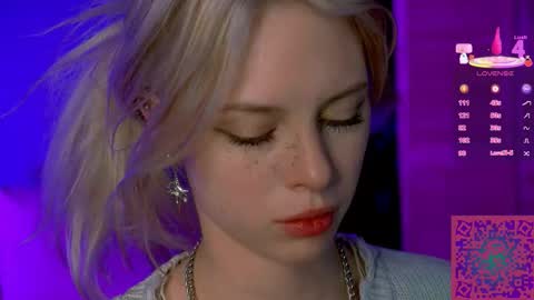 I am Nelly3 online show from October 8, 6:38 pm