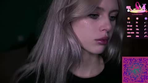 I am Nelly3 online show from October 19, 1:39 am