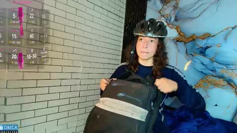 Salome Nena cupcake online show from September 16, 11:11 am