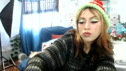 Snapshot of nena_lov chatting on December 3, 9:12 pm Star online show from December 3, 9:12 pm