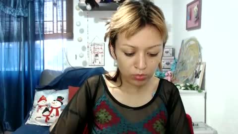 Snapshot of nena_lov chatting on December 16, 10:34 pm Star online show from December 16, 10:34 pm