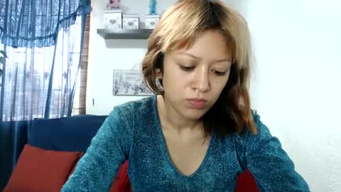 Snapshot of nena_lov chatting on February 6, 3:41 pm Star online show from February 6, 3:41 pm