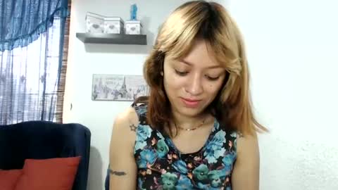 Snapshot of nena_lov chatting on February 24, 5:31 pm Star online show from February 24, 5:31 pm