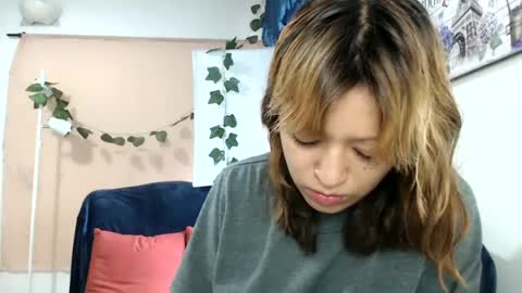 Snapshot of nena_lov chatting on March 12, 4:24 pm Star online show from March 12, 4:24 pm