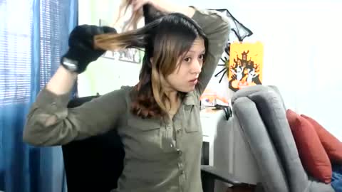 Snapshot of nena_lov chatting on October 9, 4:27 pm Star online show from October 9, 4:27 pm