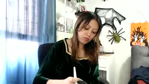 Snapshot of nena_lov chatting on October 23, 4:17 pm Star online show from October 23, 4:17 pm