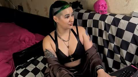 Snapshot of neonnectar_ chatting on November 26, 6:09 pm Ada online show from November 26, 6:09 pm