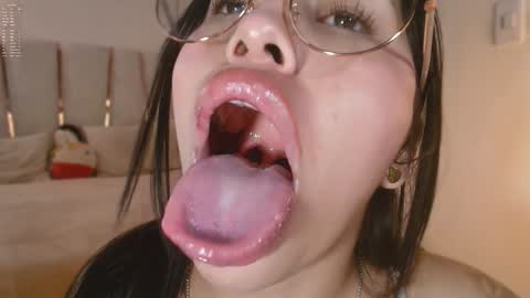 Snapshot of nerak_a chatting on January 25, 8:53 pm Helena Every Friday new video for my fan club loves online show from January 25, 8:53 pm