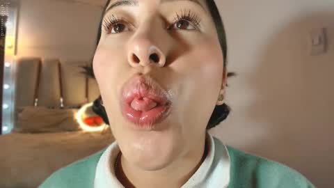 Snapshot of nerak_a chatting on January 31, 12:28 am Helena Every Friday new video for my fan club loves online show from January 31, 12:28 am