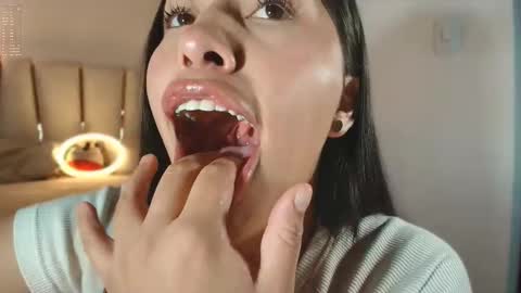 Snapshot of nerak_a chatting on February 5, 2:51 am Helena Every Friday new video for my fan club loves online show from February 5, 2:51 am