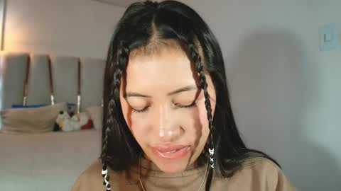 Snapshot of nerak_a chatting on February 5, 11:50 pm Helena Every Friday new video for my fan club loves online show from February 5, 11:50 pm