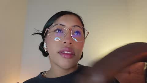 Snapshot of nerak_a chatting on September 18, 4:42 pm Helena Every Friday new video for my fan club loves online show from September 18, 4:42 pm