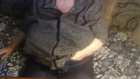 Lilly  online show from November 27, 12:07 pm