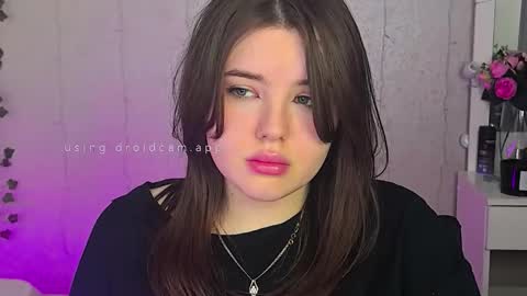 Snapshot of new_rina chatting on December 17, 8:26 pm Rina online show from December 17, 8:26 pm