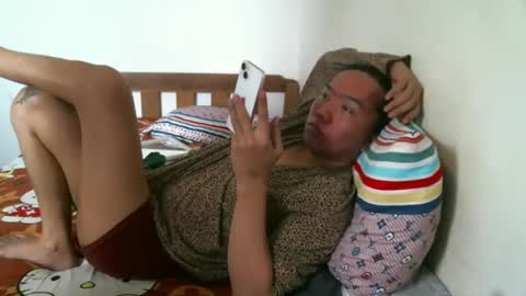 Snapshot of newest_star69 chatting on January 26, 2:35 am Lucy Pearl online show from January 26, 2:35 am