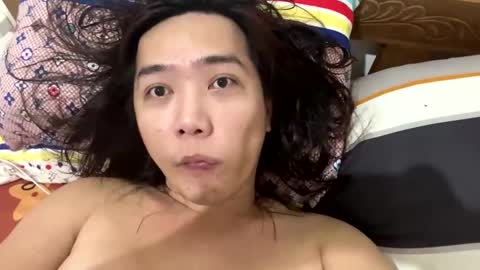 Snapshot of newest_star69 chatting on February 18, 3:21 am Lucy Pearl online show from February 18, 3:21 am