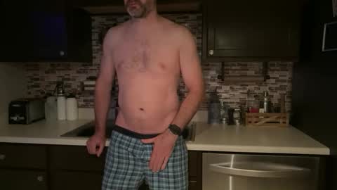 Snapshot of newguy_097 chatting on October 17, 11:46 am newguy_097 online show from October 17, 11:46 am