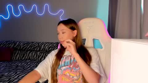 Mina online show from September 20, 10:16 am