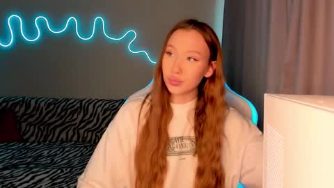 Mina online show from September 29, 12:21 pm