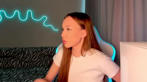 Mina online show from October 1, 11:27 am