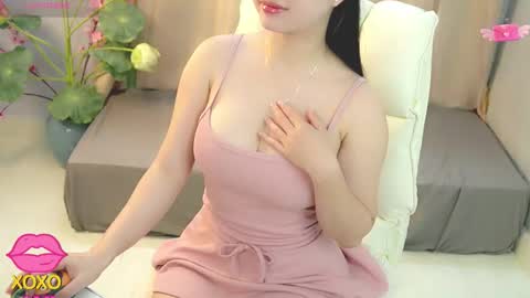 nhatlinhnguyen online show from September 21, 7:54 am