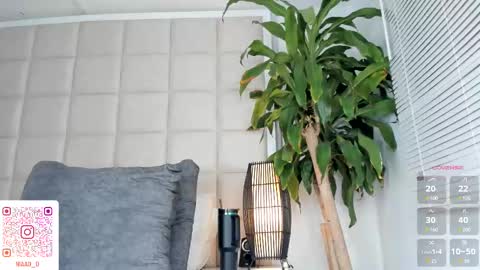 Nia online show from March 12, 4:56 pm