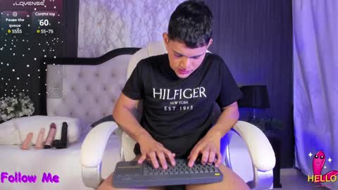 Niall  online show from February 1, 2:24 pm