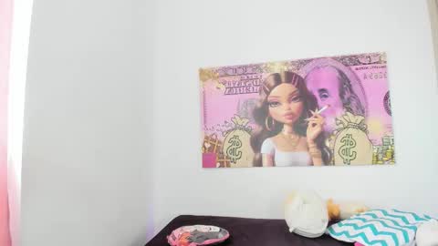  Nia  online show from October 30, 3:57 pm