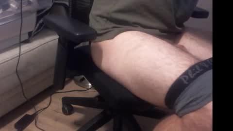 niceeggs0815 online show from November 25, 6:24 am