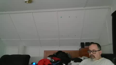 Snapshot of niceguy7208 chatting on November 17, 6:30 am niceguy7208 online show from November 17, 6:30 am