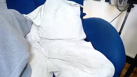 Snapshot of nick_carter_ chatting on October 12, 9:08 am Alex online show from October 12, 9:08 am