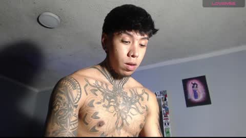 Snapshot of nickhot0609 chatting on January 15, 12:09 am Nickhot0609 online show from January 15, 12:09 am