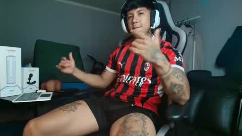 Snapshot of nickhot0609 chatting on September 15, 8:31 pm Nickhot0609 online show from September 15, 8:31 pm