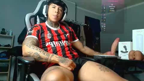 Snapshot of nickhot0609 chatting on September 24, 2:37 am Nickhot0609 online show from September 24, 2:37 am