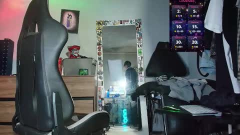 Snapshot of nickhot0609 chatting on November 24, 1:38 am Nickhot0609 online show from November 24, 1:38 am