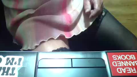 nickibabe1980 online show from October 15, 5:57 pm