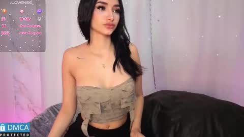 NICKY online show from November 6, 7:04 pm