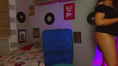 lucy online show from December 28, 5:55 am