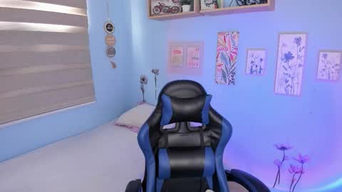 lucy online show from November 21, 10:19 pm