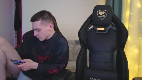 Snapshot of nicky_mart chatting on February 3, 12:04 am Nicki Danny online show from February 3, 12:04 am