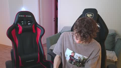 Snapshot of nicky_mart chatting on February 6, 6:02 pm Nicki Danny online show from February 6, 6:02 pm