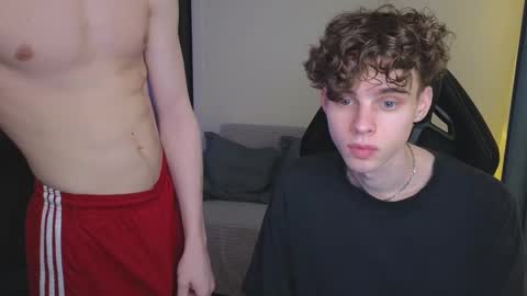 Snapshot of nicky_mart chatting on March 10, 5:29 pm Nicki Danny online show from March 10, 5:29 pm