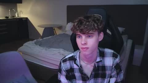 Snapshot of nicky_mart chatting on October 10, 5:34 pm Nicki Danny online show from October 10, 5:34 pm