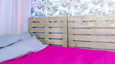 Snapshot of nicky_oli chatting on January 23, 12:41 pm nicky_oli online show from January 23, 12:41 pm