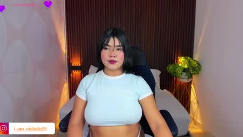 Snapshot of nicky_peyton chatting on February 5, 5:20 am Nicky online show from February 5, 5:20 am