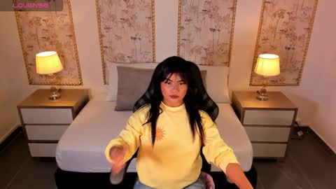 Snapshot of nicky_peyton chatting on September 19, 2:24 am Nicky online show from September 19, 2:24 am