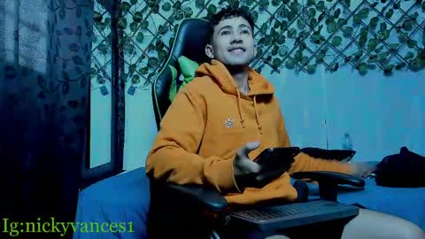 nicky online show from September 28, 8:58 pm